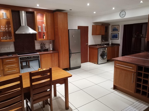Sandton Hotel Apartments - Fitted Kitchens 