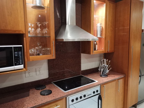 Self Catering Apartments - Fitted Kitchens, Private Entrances